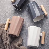 Mug with lid spoon Cup creative personality trend gift box drinking cup Japanese coffee cup couple Cup ceramic cup