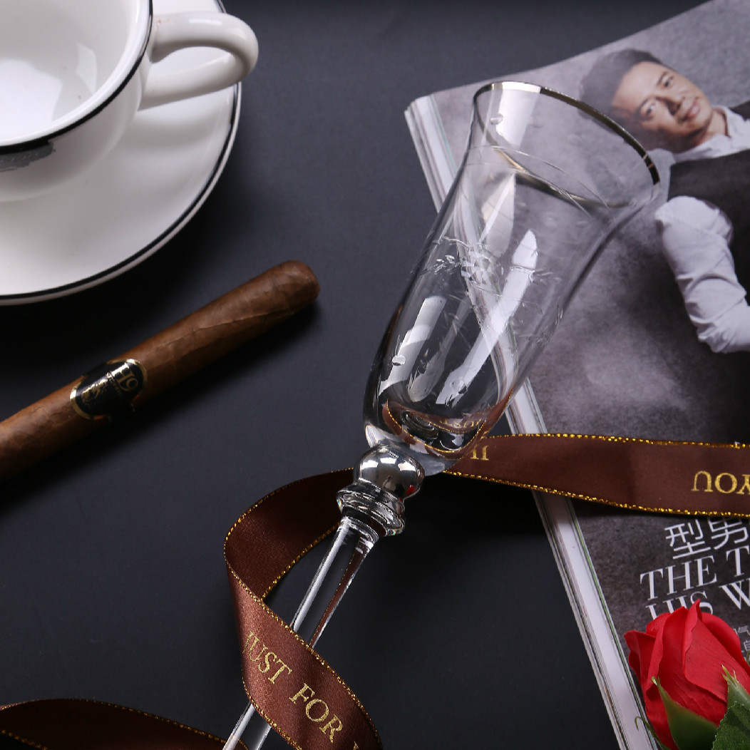 独家雕花香槟杯文艺复古水晶高脚杯创意个性红酒杯_7折现价69.00元