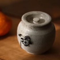 Taiwanese pottery artist Huang Meizi handmade tea cans plain white pottery tea cans tea cans tea houses fragrant powder cans