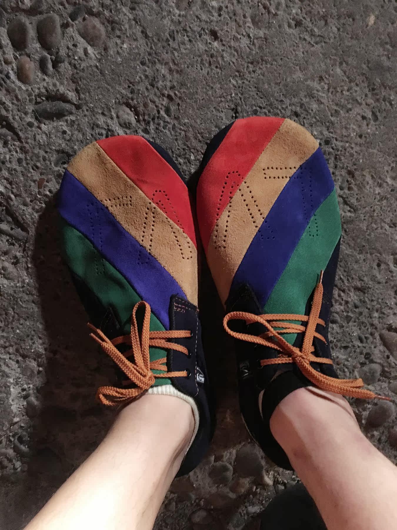 越南鞋五彩金龙