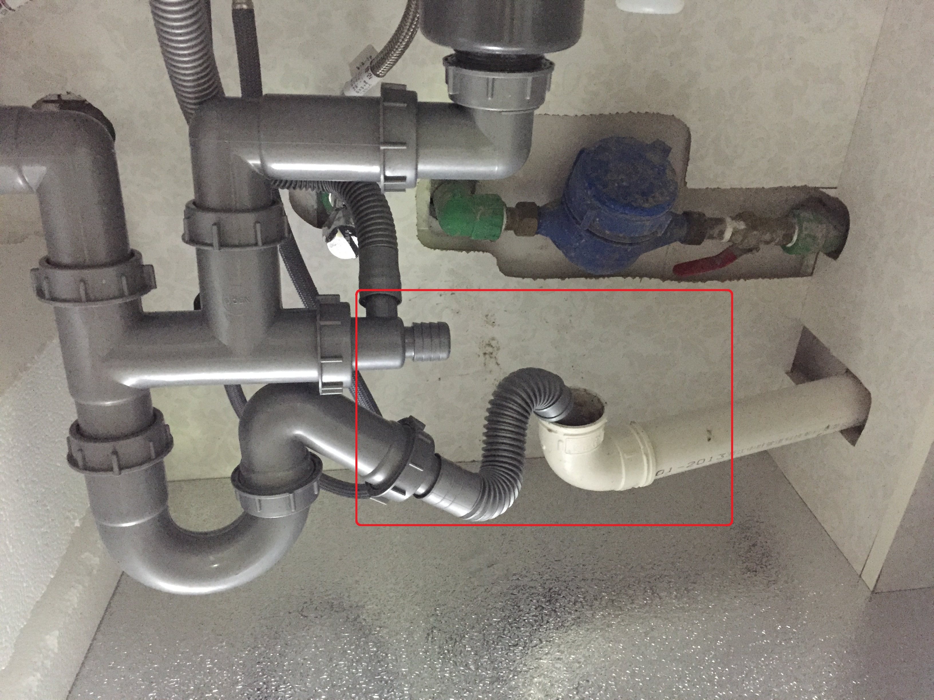 厨房下水管堵了拿铁丝就能通 - 居家 - 旅游网