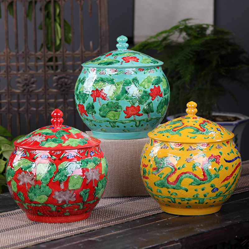 Jingdezhen ceramic carved lotus tea jar large storage tanks with cover loose tea home storage tank capacity