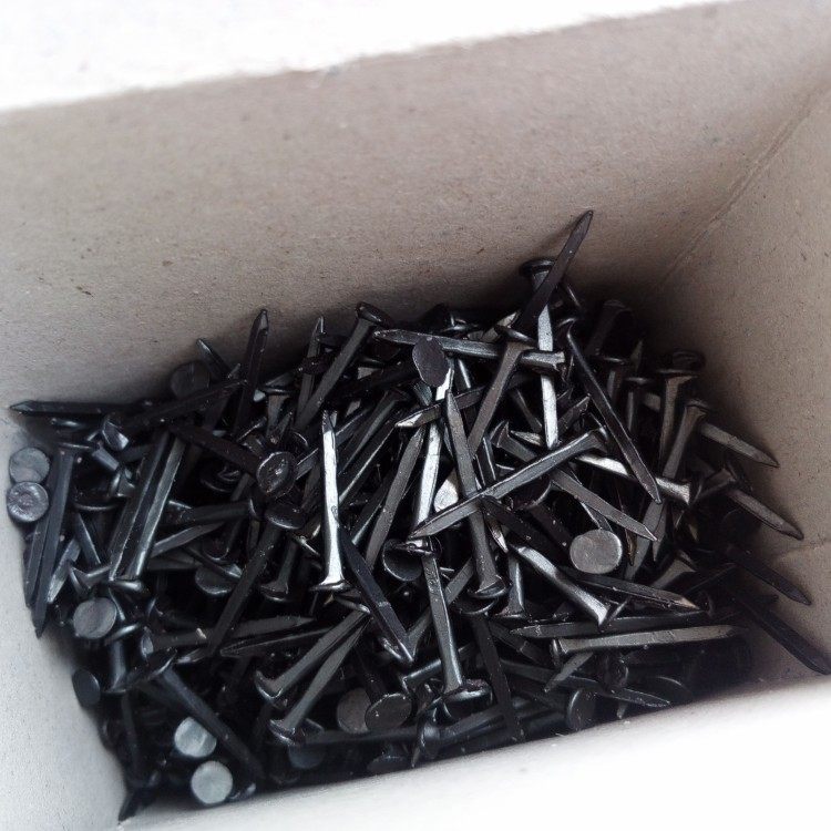 三星鞋钉臭皮钉三角钉尖钉四角钉16mm小钉子19 22 25毫米铁钉