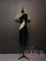 Mid-sleeve short modified dark green cheongsam dress wedding mom dress vintage gold velvet dress custom rental