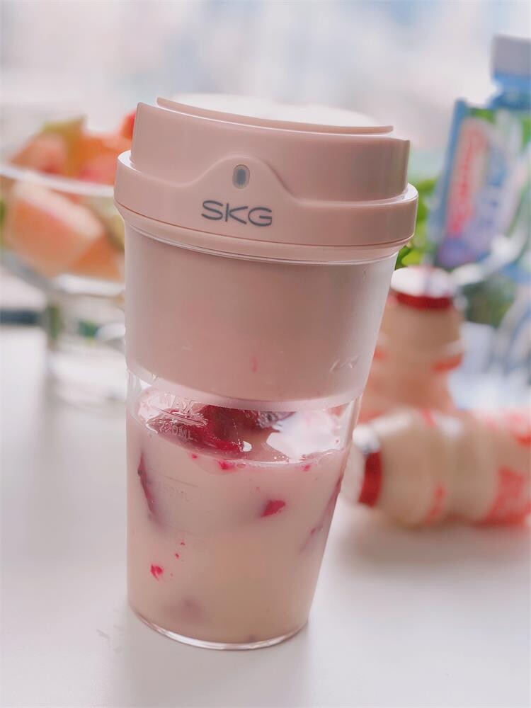 skg便携榨汁杯