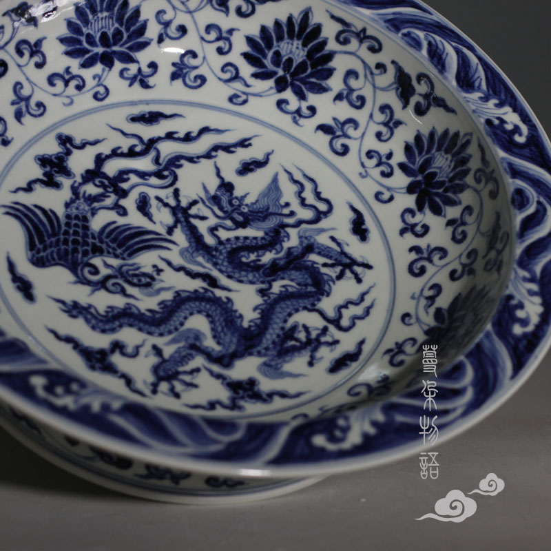 Jingdezhen hand - made antique imitation Ming xuande royal porcelain display tray was classical high - end home decoration compote