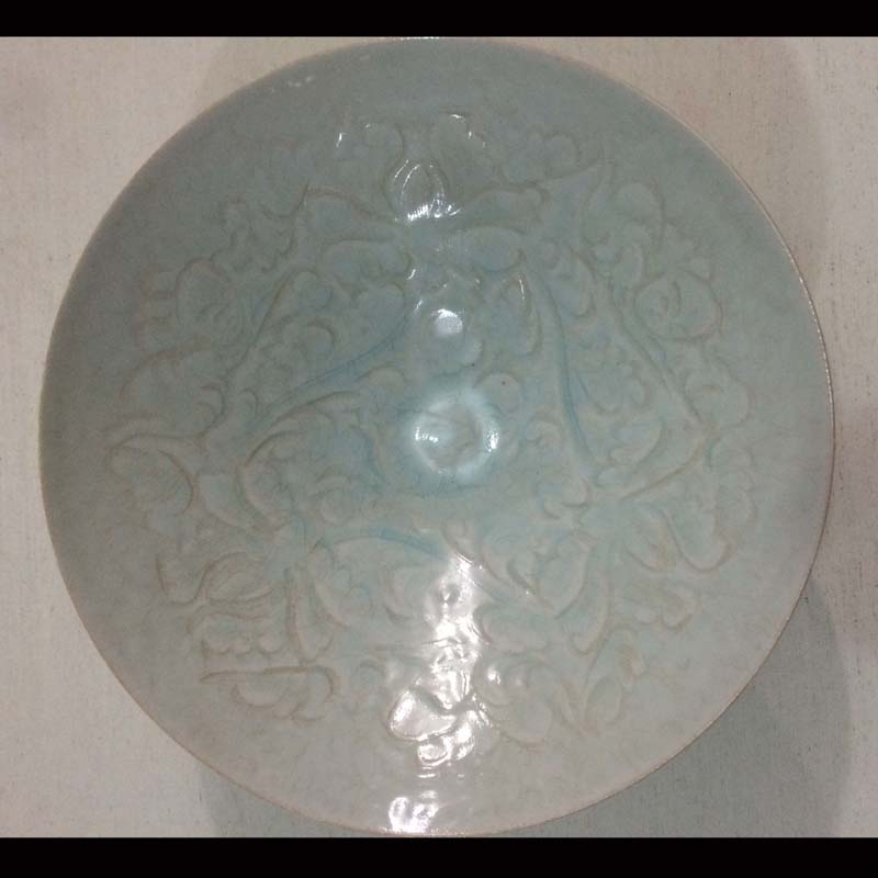 Jingdezhen shadow left up carved porcelain decoration dish baby show peony one knife mud green porcelain bowl