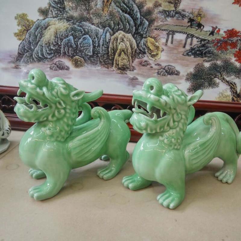 Jingdezhen red kirin the mythical wild animal porcelain its stereo furnishing articles furnishing articles red red kirin its