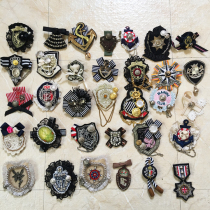 Han edition of the Ying Yun College of Retrospective College Feng Navy Fengnai Fengxing Alloy Brock for Men and Womens Badge