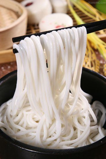 3袋包邮云南特产新鲜半干浆米线细米线500g 真空小吃中粗干白