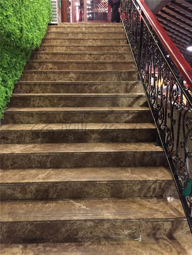 金啡网纹踏步面圆餐桌欧式踢脚线大理石材波打线台阶板定制楼梯