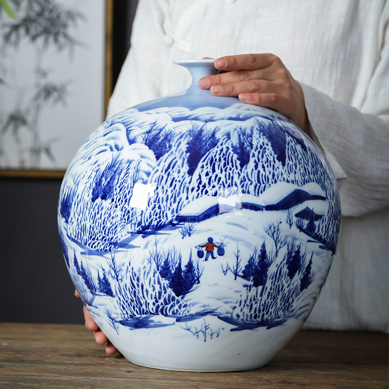 Jingdezhen ceramics manual hand - made snow bumper harvest of blue and white porcelain vase pomegranate bottles of sitting room adornment is placed