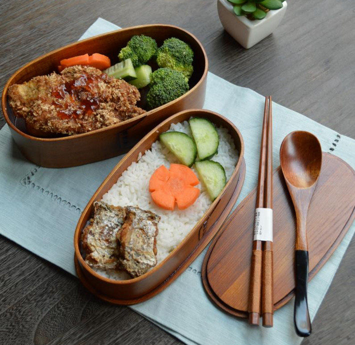 容量为360ml,小巧精致.外表是哑光漆,不会留下种赣.