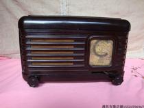 Early production of rubber shell small Beijing electronic tube radio phonograph collection of old - fashioned used items
