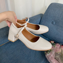 One word button 100 lap day student Mary Jane shoes college square head heel coarse heel single shoe woman shallow oral retro grandma