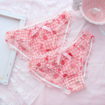 Strawberry plaid panties Japanese cute cute low waist soft sister fat girl heart breathable sexy student female panties