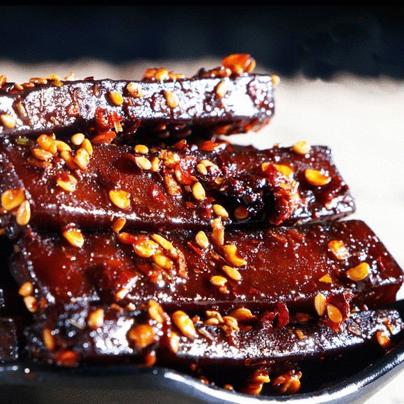 干,保持了原有的豆腐干风味,被传说是"可以做出肉味道的南溪豆腐干"