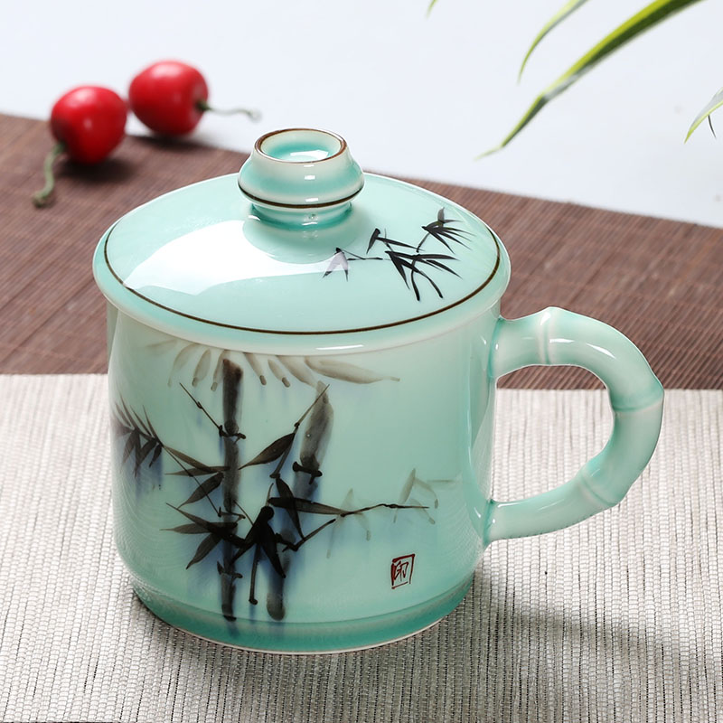 Jingdezhen ceramic cups with cover the glass office celadon boss cup household gift porcelain cup tea cup