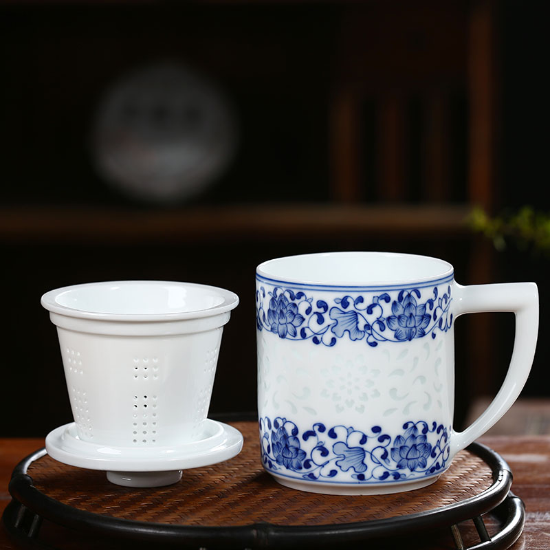Separation of jingdezhen hand - made ceramic cup tea tea cups with cover filter office a cup of tea and exquisite gift box