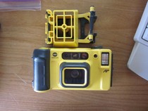 Minolta weathermatic dual 35 bifocal diving camera