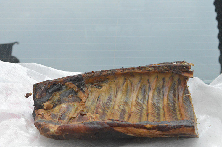 农家自制腊排骨湖南柴火烟熏排骨 特产美食腊骨头小时候的味道