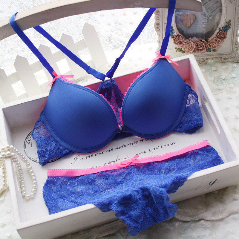 Комплект со стразами Ensis купить со скидкой в секс шопе  Женское белье, одежда  Комплекты белья