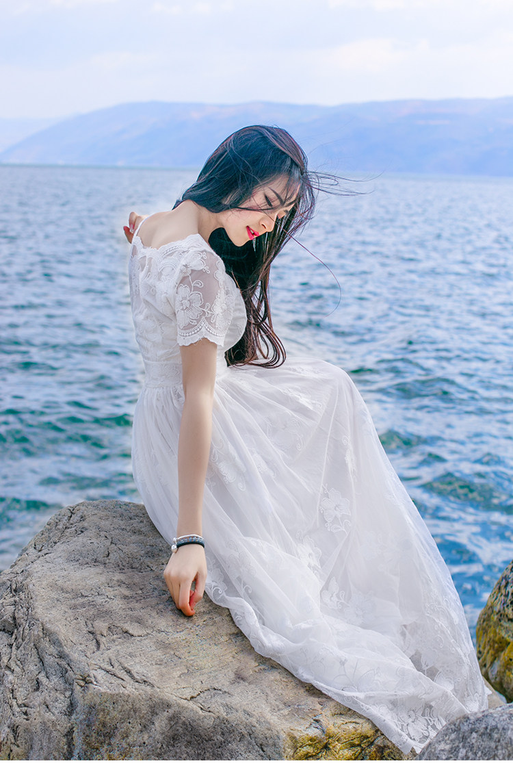 2020夏新品白色长裙短袖重工刺绣花朵仙女修身飘逸大摆蕾丝连衣裙