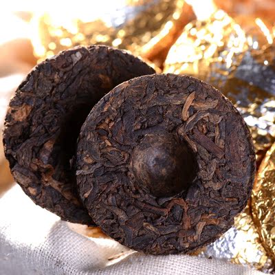 逸神 陈年宫廷金芽七子饼500g雕花皮桶装 古树普洱茶熟茶 小沱茶