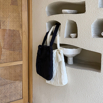 Anjiuyue crossbody bag large capacity female 2020 new fashion design sense niche shoulder bag feather velvet quilted jacket bag