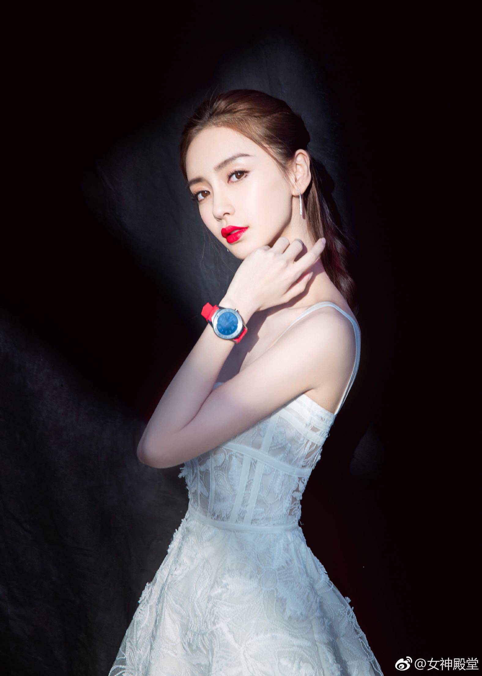 029636白色刺绣吊带连衣裙baby杨颖明星同款名媛宴会年会派对晚礼服