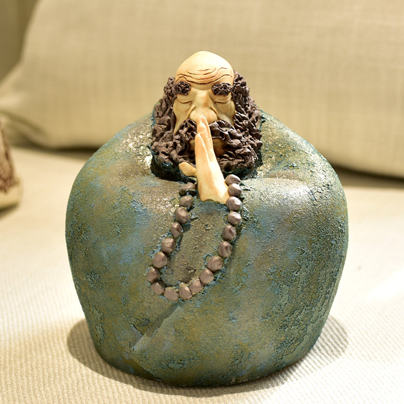 Jingdezhen zen ceramic figure sitting room porch place, a new Chinese style household dharma decoration decoration arts and crafts