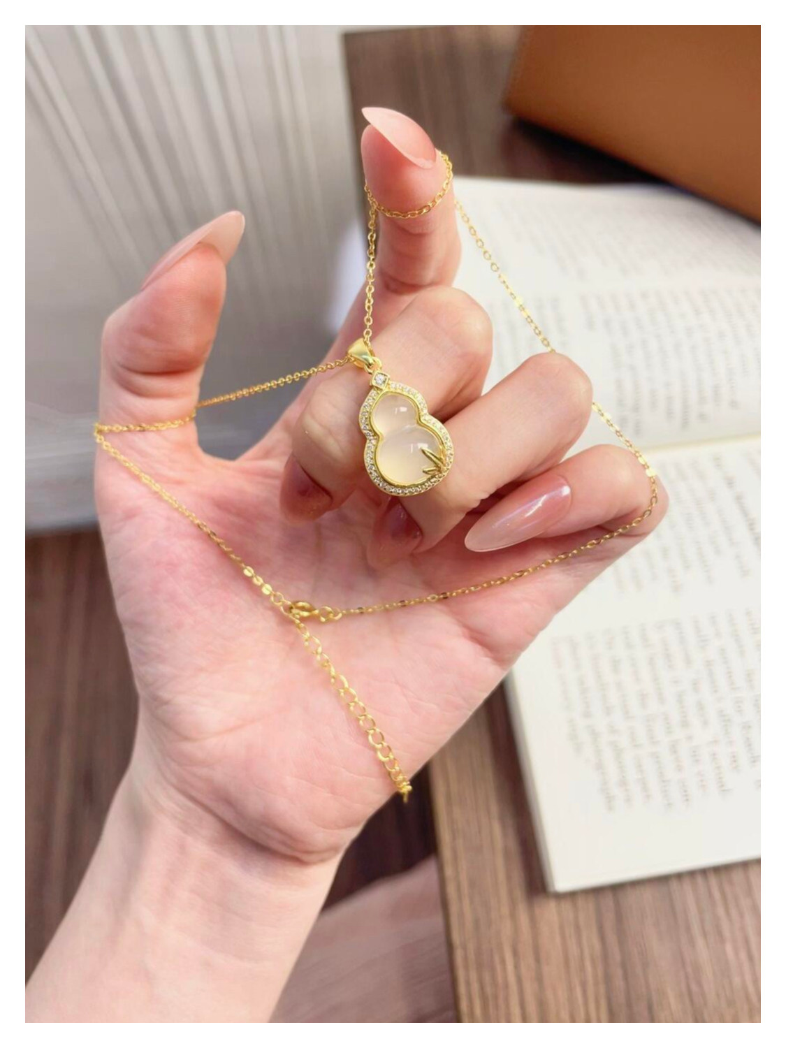 Серебряное ожерелье sukeew/酥可 金枝玉叶s925银不掉色白玉髓竹叶葫芦吊坠项炼女新品