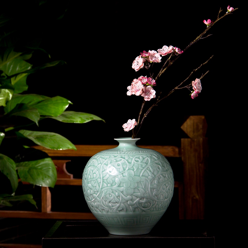 Shadow green new Chinese jingdezhen ceramic vase engraving sitting room rich ancient frame furnishing articles home decoration flower arranging flowers