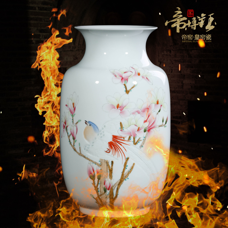 The Master of jingdezhen ceramics hand - made pure hand - carved vases, flower arranging new Chinese style living room place wedding gift