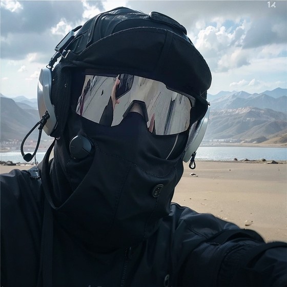 Professional bicycle equipment for hiking and cycling roads, windproof and sand, flying insects, sunglasses, men's snow mountain climbing mirror
Professional bicycle equipment for hiking and cycling roads, windproof and sand, flying insects, sunglasses, men's snow mountain climbing mirror