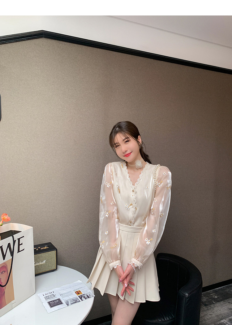 yibusheng暮云纱 温柔甜美小雏菊初恋连衣裙2021年春款气质流光仙女裙