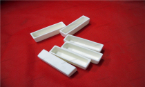 Factory direct 99% alumina corundum boat 75*20 * 20mm