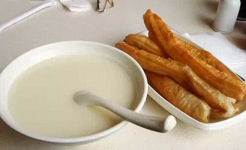 早餐店老板告诉你,喝豆浆要注意这些事!