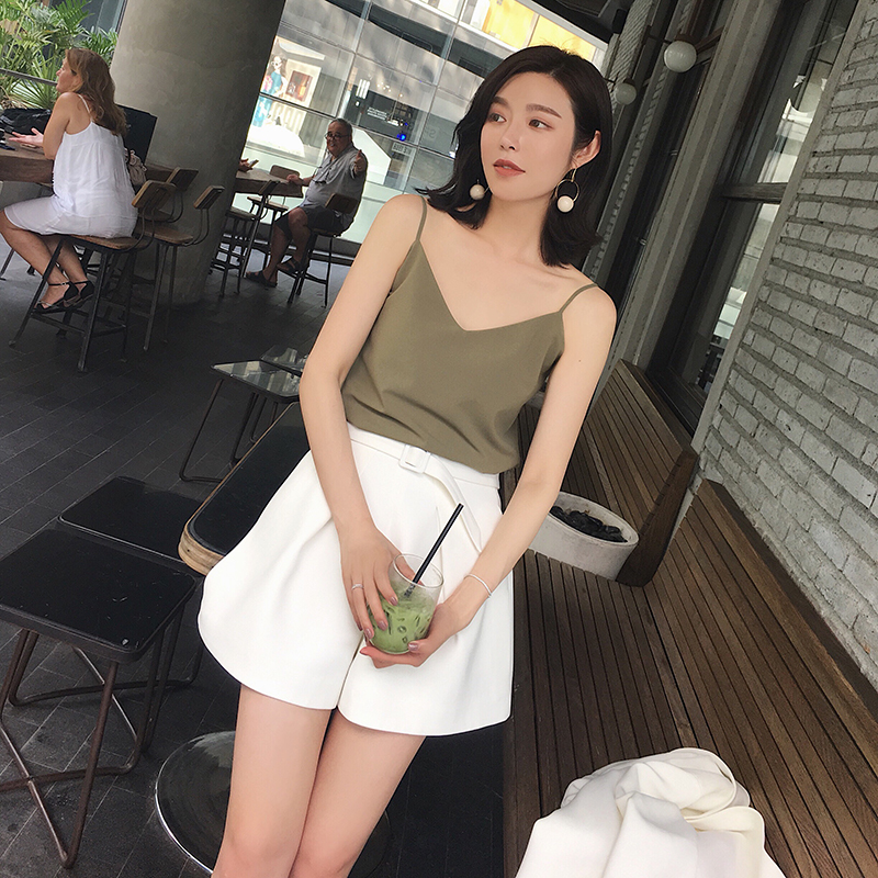 清凉吊带，夏日就要时髦又自在(图1)