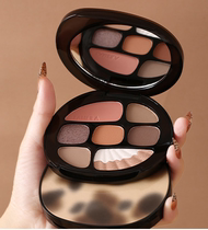 Gifts amber eye shadow