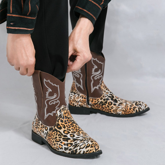 men's boots, high-top leather shoes, men's Mongolian denim martin boots, trendy British high-end fashion leopard print casual shoes
men's boots, high-top leather shoes, men's Mongolian denim martin boots, trendy British high-end fashion leopard print casual shoes