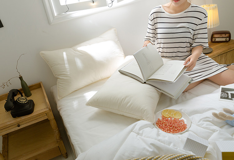 全棉无荧光云绒羽丝绒枕头 水洗五星级酒店柔软纤维透气成人枕芯