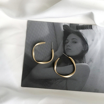 ins Port wind matte port taste retro earrings Personality simple European and American round circle temperament Hepburn ear ring earrings