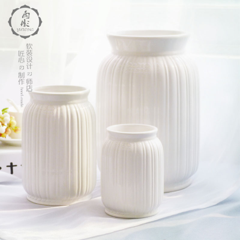 Dried flowers flower arrangement home decoration is I and contracted style white jingdezhen ceramics creative furnishing articles in the living room