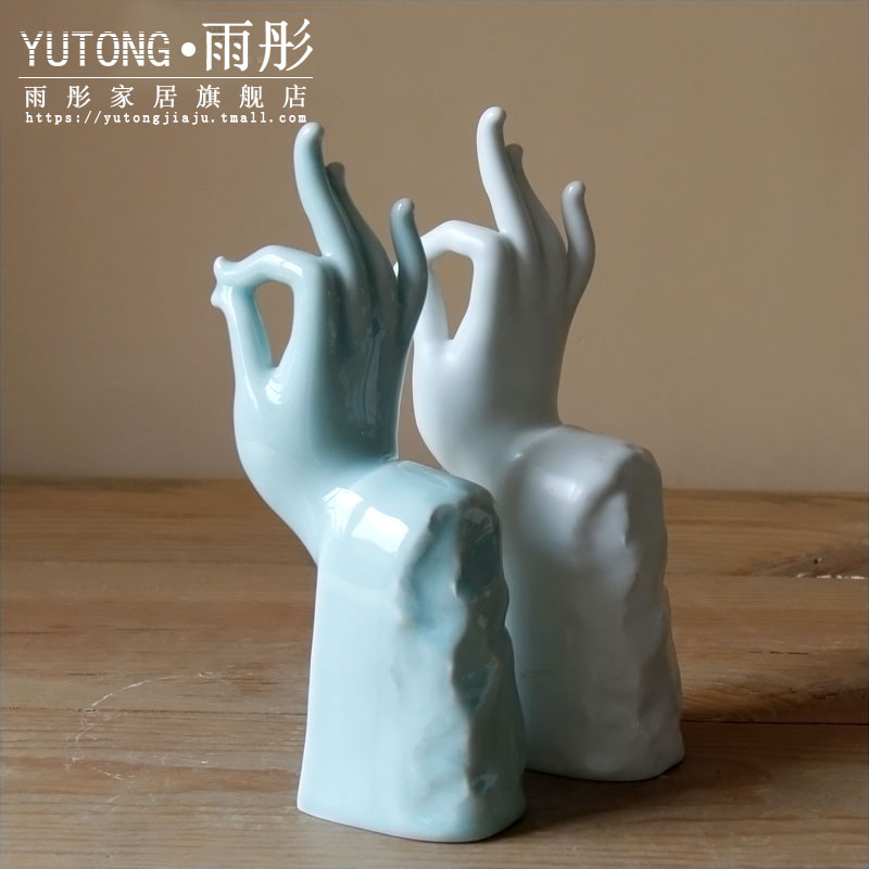 Rain tong household porcelain of jingdezhen ceramics sleeping a flower and one world space to live in a home furnishing articles