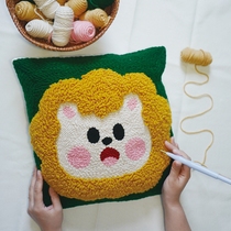 Russian poke embroidery pillow lion little lion Poke Poke Poke Poke show couple material bag wool embroidery hand embroidery diy