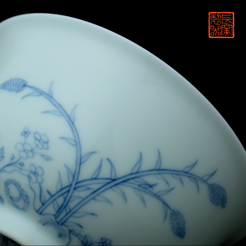 Offered home - cooked long up in jingdezhen blue and white by patterns cup making those yongzheng light tracing manual master cup of tea