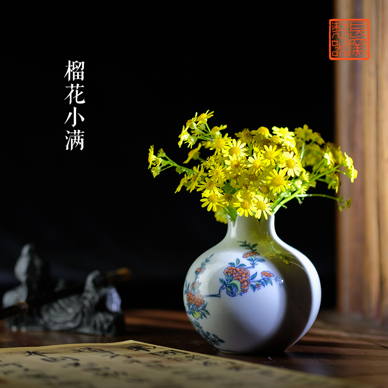 Offered home - cooked hand - made color bucket pomegranate statute of jingdezhen ceramics by hand in small bottle of flower arranging small place