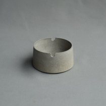 National Wind Pole Brief large number of round cement ashtray