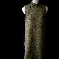 Spot 2021 autumn and winter military green thick cotton linen sleeveless long vest cheongsam one-character buckle solid copper buckle